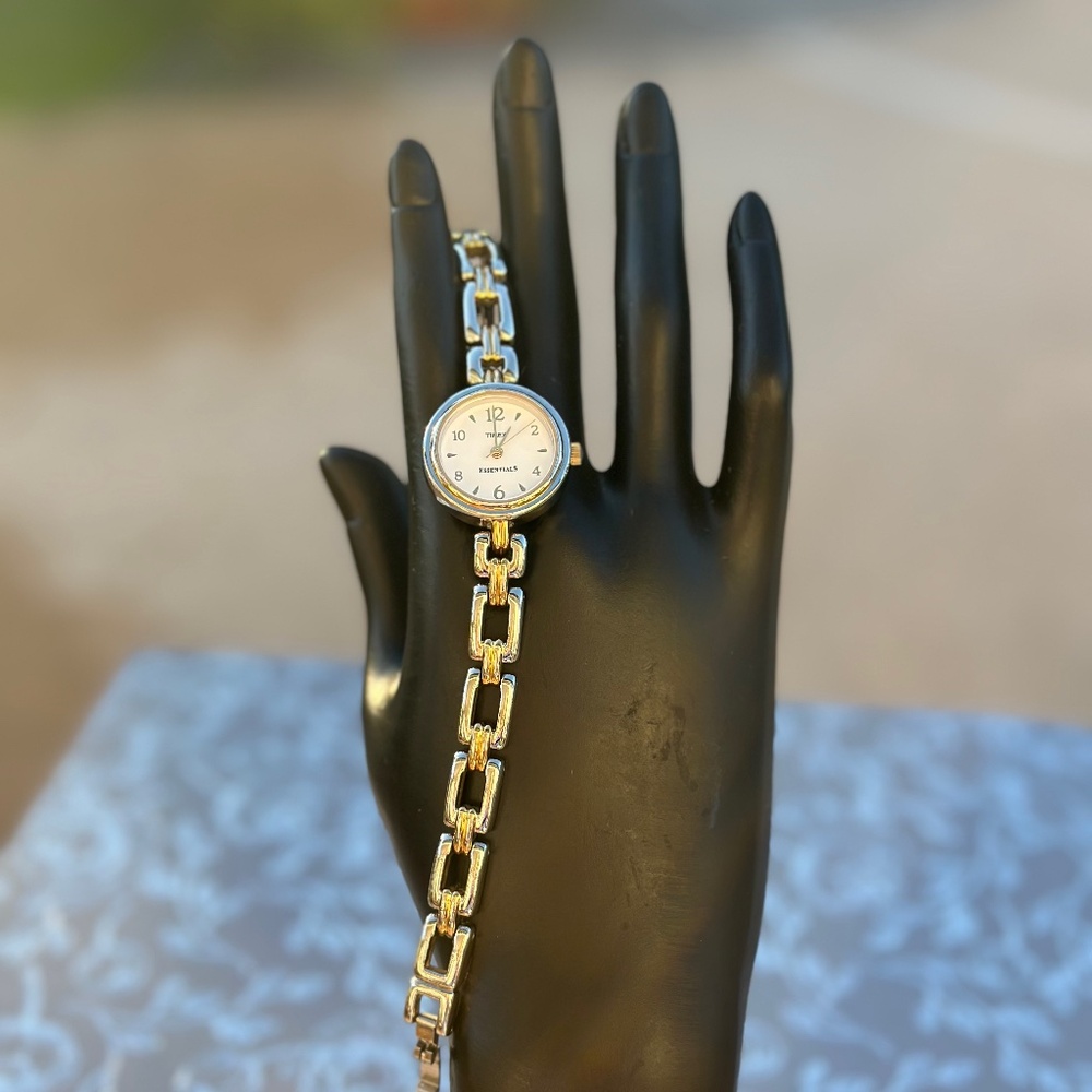 ⌚️ Timex “Essentials” Two-Tone Bracelet Watch — Classic & Chic!